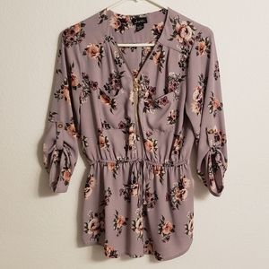 ⛔SOLD⛔Women's blouse